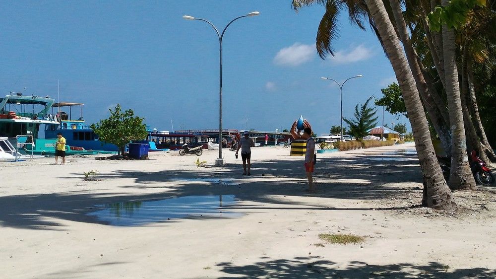 Select Village Maafushi Exteriör bild