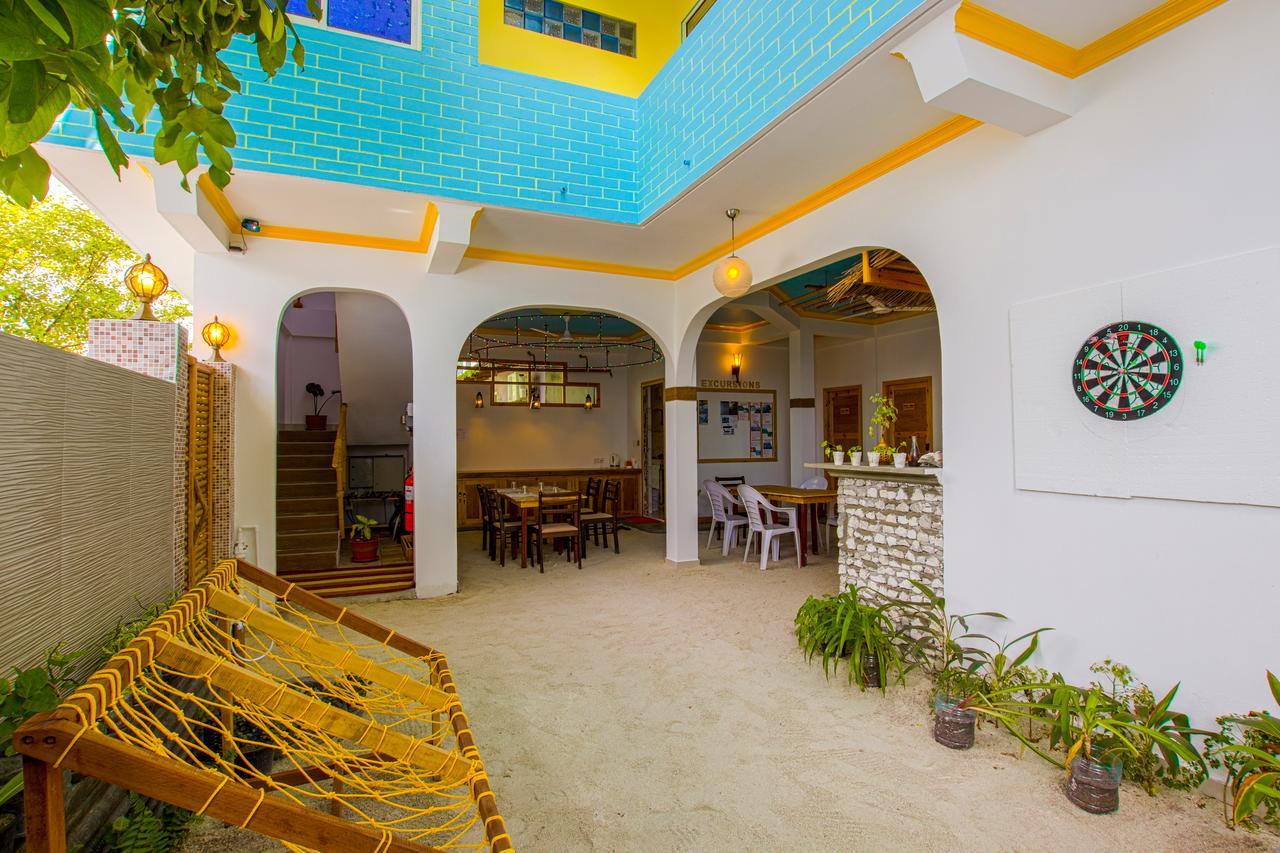 Select Village Maafushi Exteriör bild